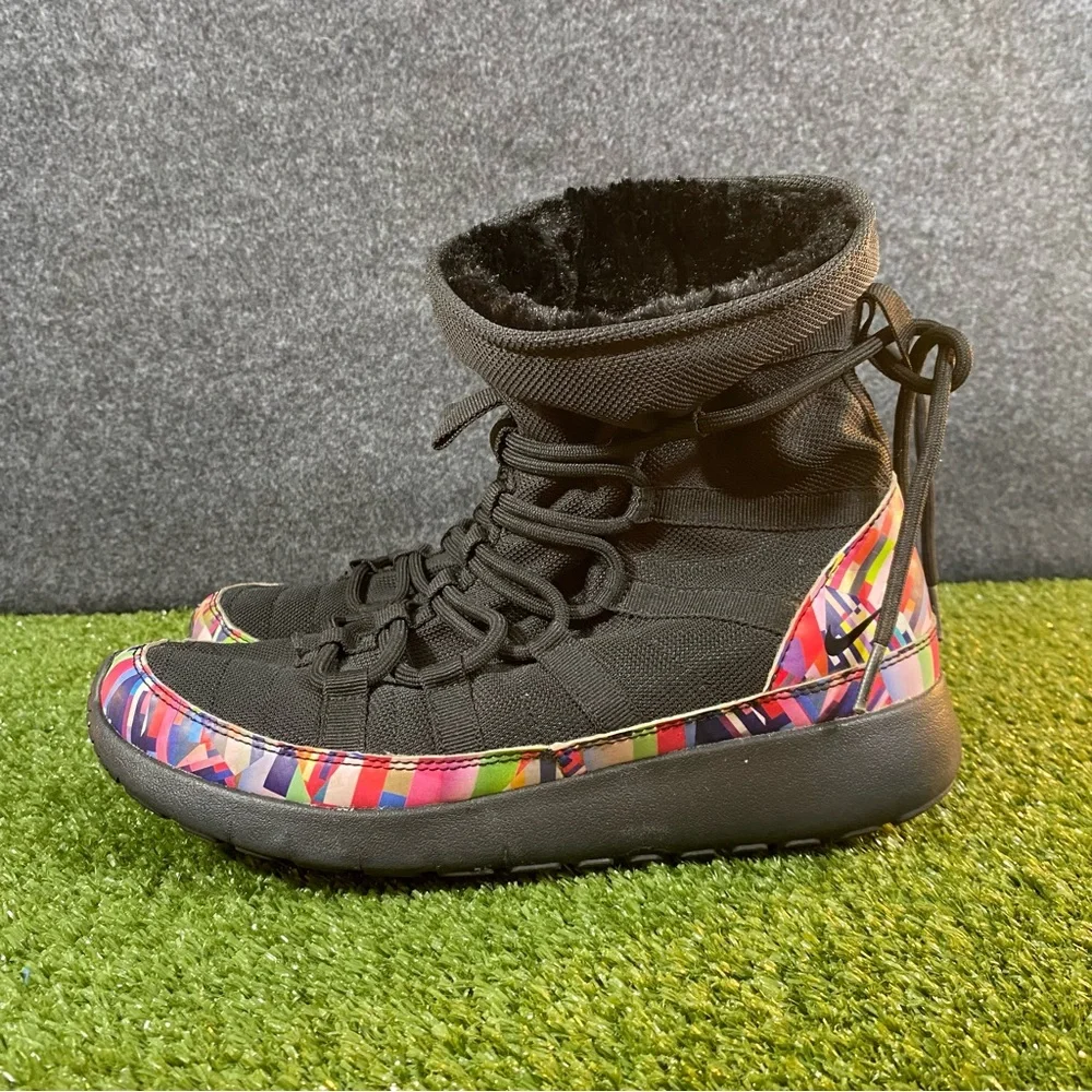 Nike Roshe One High Print GS Boots Youth SZ 6Y Womens SZ 7.5 Black 807744-002